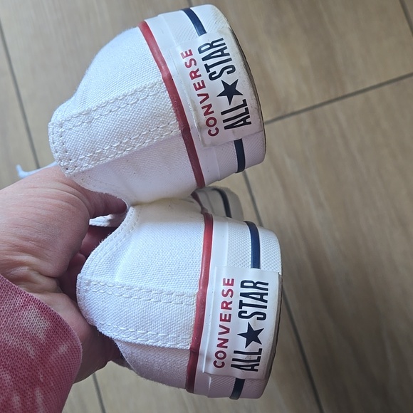 NWOT CONVERSE CTAS White Canvas Low Top Sneakers Sz W7  M5 - Picture 4 of 6